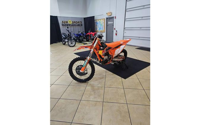 2025 450 SX-F FACTORY EDITION - KTM