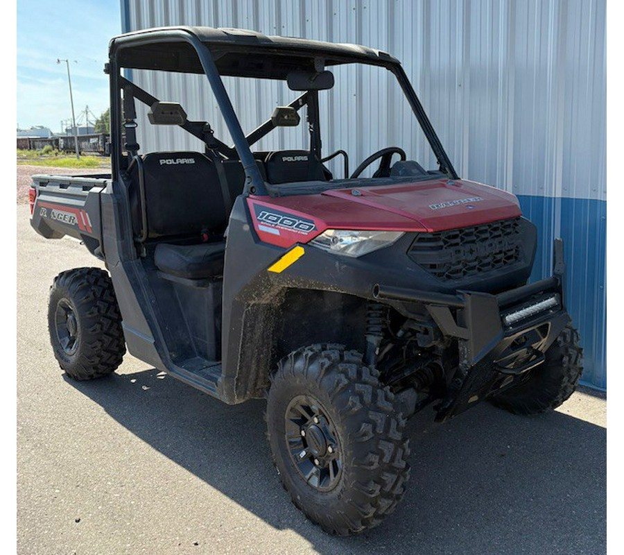 2021 Polaris RANGER 1000 Premium Matte Sunset Red