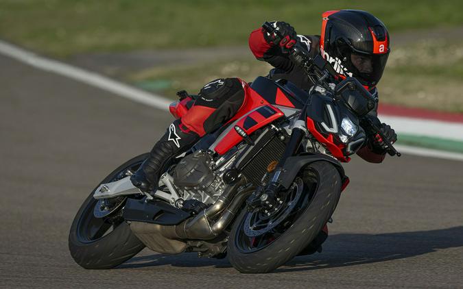 2026 Aprilia Tuono 457