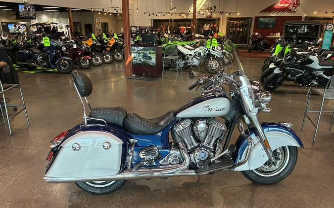 2017 Indian Motorcycle® Springfield™ Blue Sapphire Over Star Silver