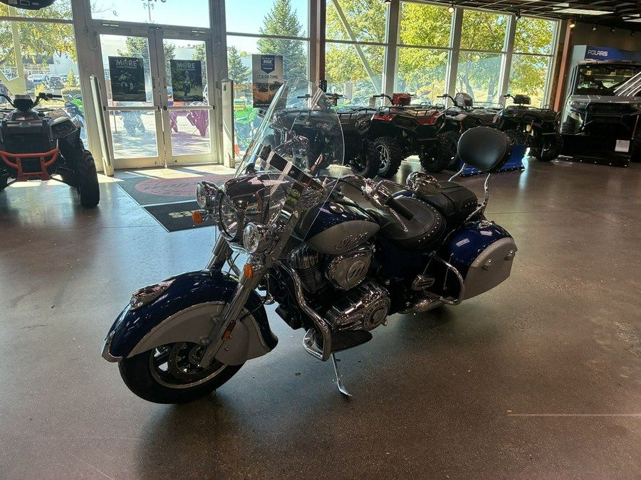 2017 Indian Motorcycle® Springfield™ Blue Sapphire Over Star Silver