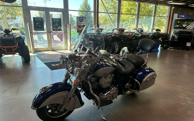 2017 Indian Motorcycle® Springfield™ Blue Sapphire Over Star Silver