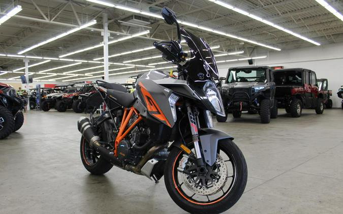 2017 KTM 1290 Super Duke GT