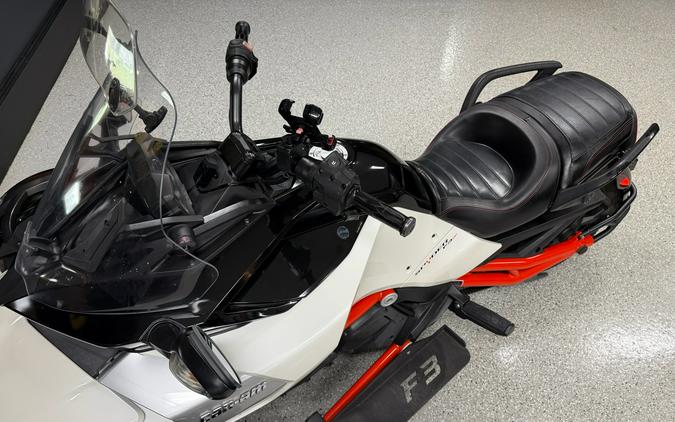 2015 Can-Am Spyder® F3 SE6