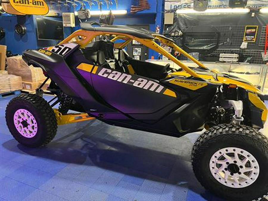 2024 Can-Am Maverick R X RS 999T DCT