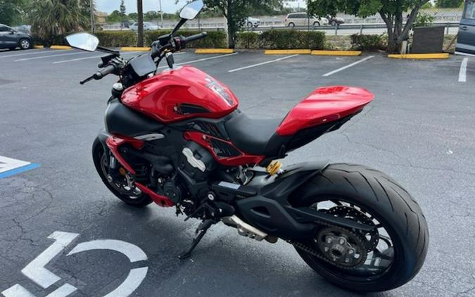 2023 Ducati Diavel V4 Ducati Red