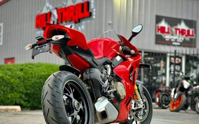 2022 Ducati Panigale V4 S