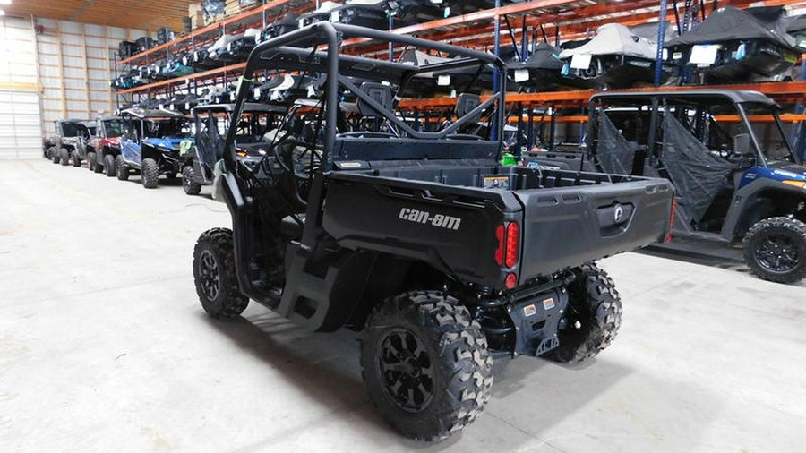 2025 Can-Am® Defender DPS HD7 Compass Green