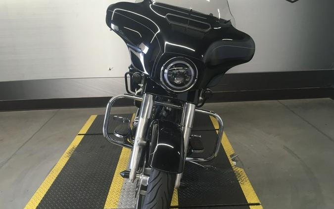 2016 Harley-Davidson® FLHXS - Street Glide® Special