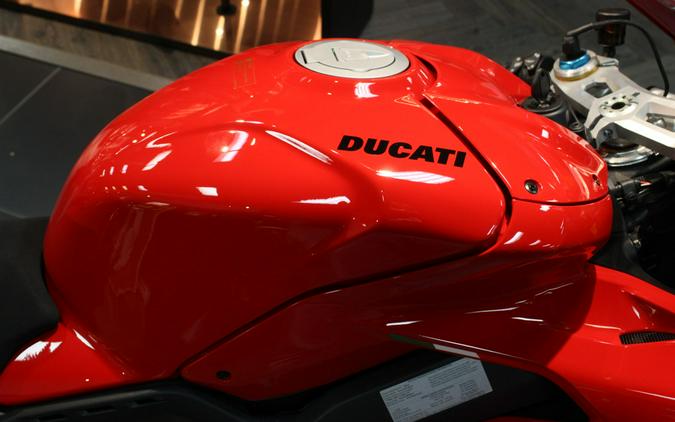 2023 Ducati Panigale V4 S