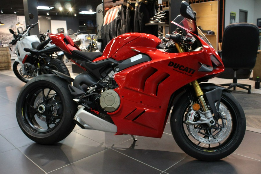 2023 Ducati Panigale V4 S