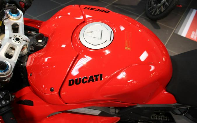 2023 Ducati Panigale V4 S