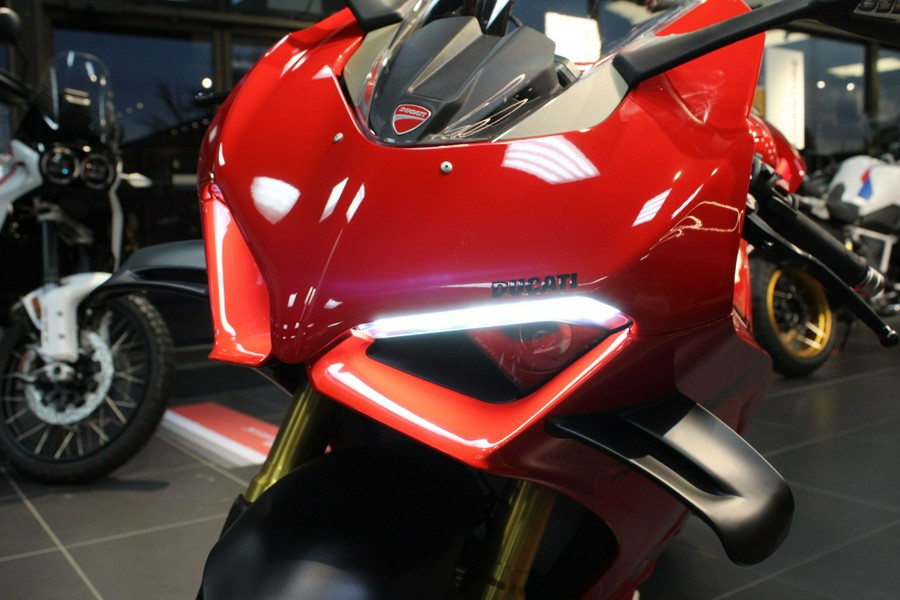 2023 Ducati Panigale V4 S