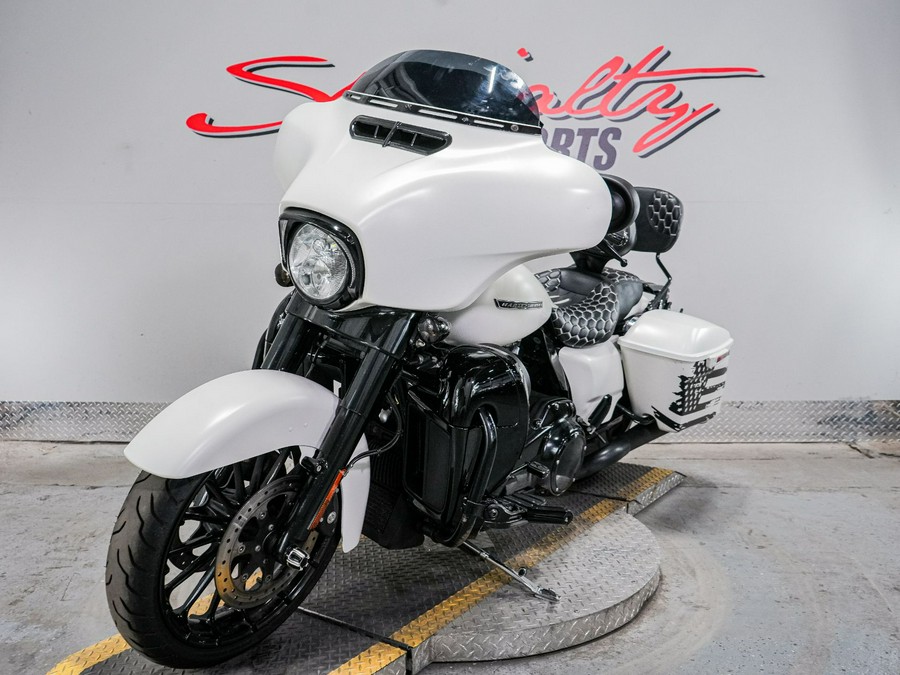 2018 Harley-Davidson 115th Anniversary Street Glide® Special