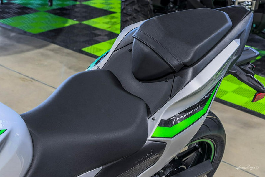 2024 Kawasaki Z7 Hybrid ABS