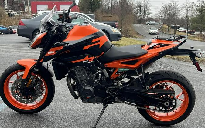 2022 KTM 890 Duke GP