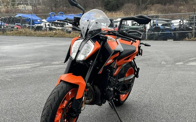 2022 KTM 890 Duke GP