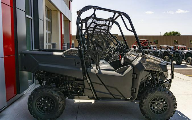 2025 Honda® Pioneer 700 Forest