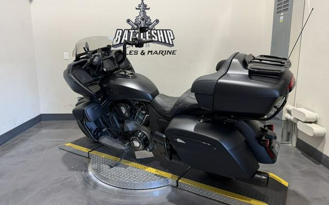 2023 Indian Pursuit Dark Horse With Premium Package Black Smoke