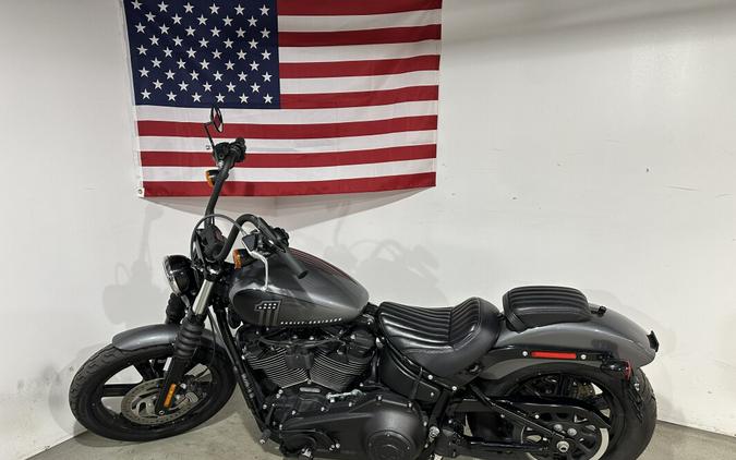 2022 Harley-Davidson Street Bob 114 Gauntlet Gray Metallic