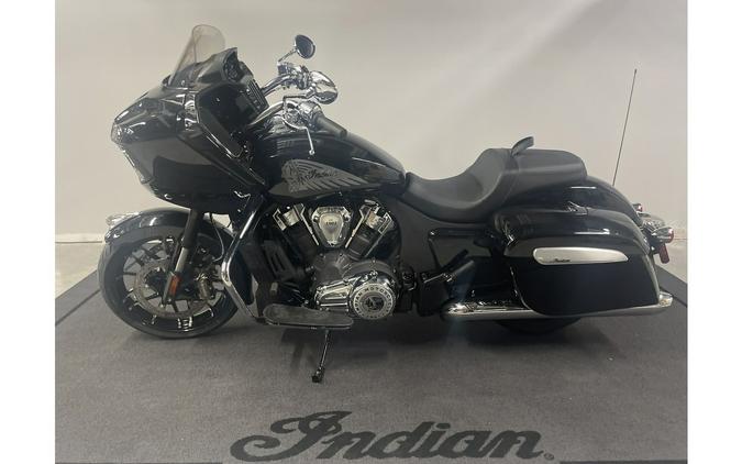 2024 Indian Motorcycle Challenger® Limited - Black Metallic