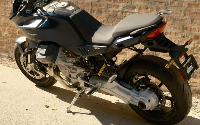 2025 Moto Guzzi V100 Mandello Wind Tunnel 1000