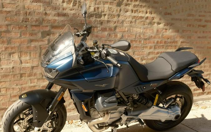 2025 Moto Guzzi V100 Mandello Wind Tunnel 1000