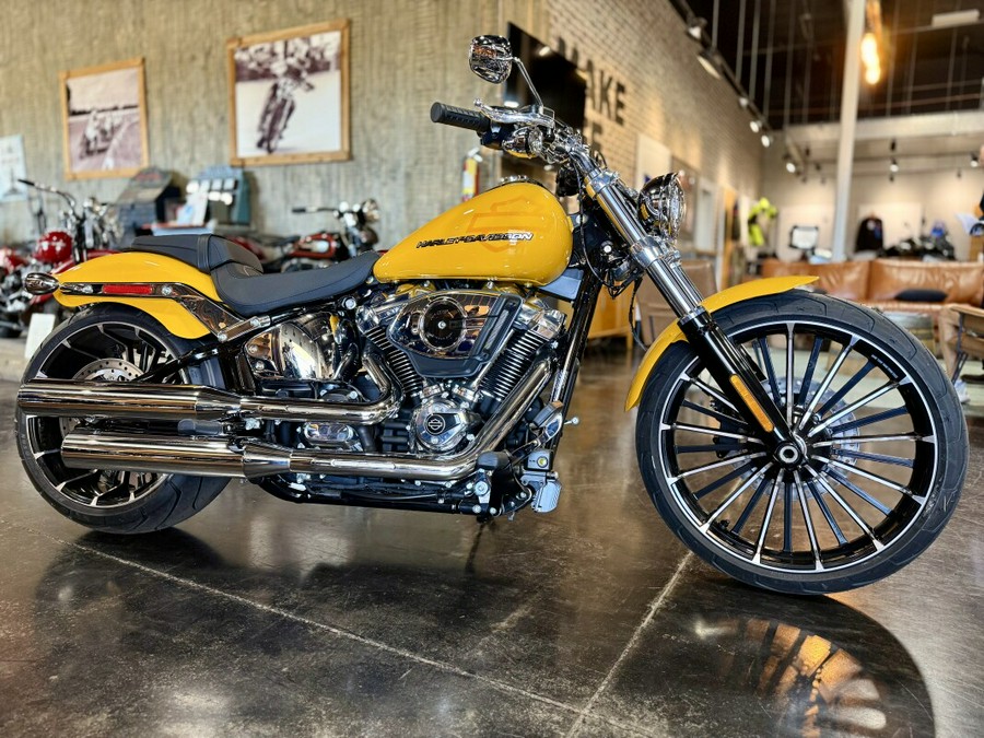 2025 Harley-Davidson® Breakout® Centerline