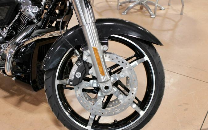 New 2026 Harley-Davidson® Street Glide® – Enthusiast Collection | Grand American Touring | Medina, OH