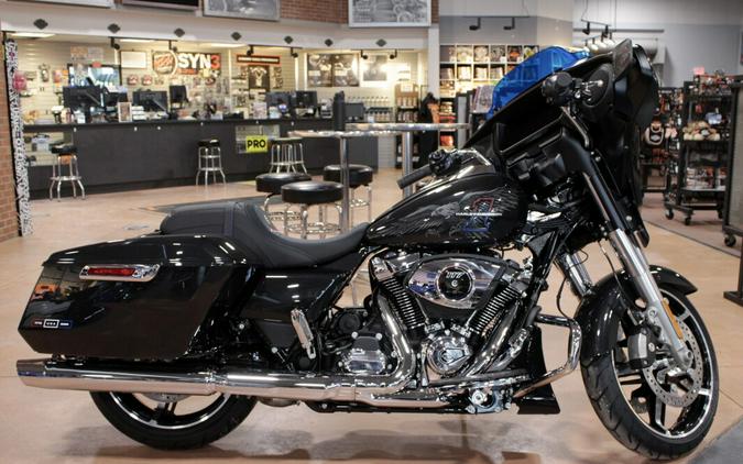 New 2026 Harley-Davidson® Street Glide® – Enthusiast Collection | Grand American Touring | Medina, OH