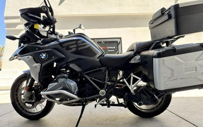 2022 BMW R 1250 GS Triple Black