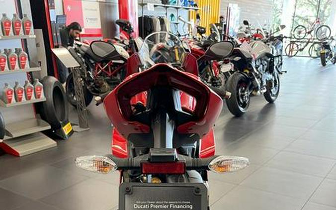 2024 Ducati Panigale V4 S Red