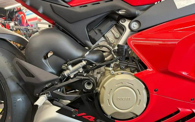 2024 Ducati Panigale V4 S Red