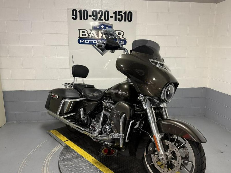 2021 Harley-Davidson® Street Glide® Base