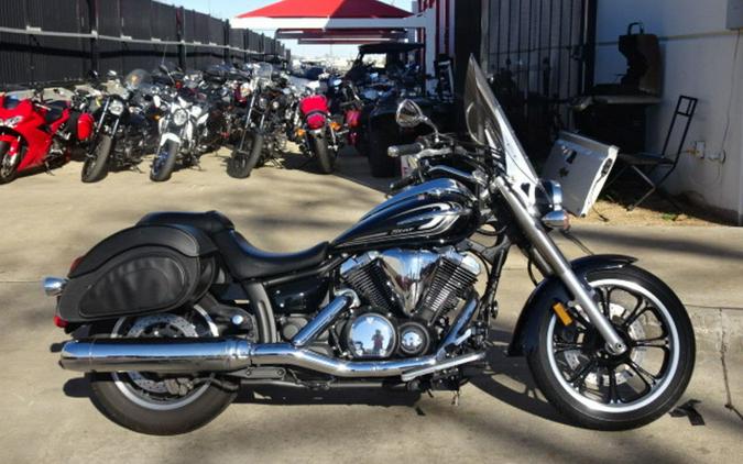 2015 Yamaha V Star® 950 Tourer