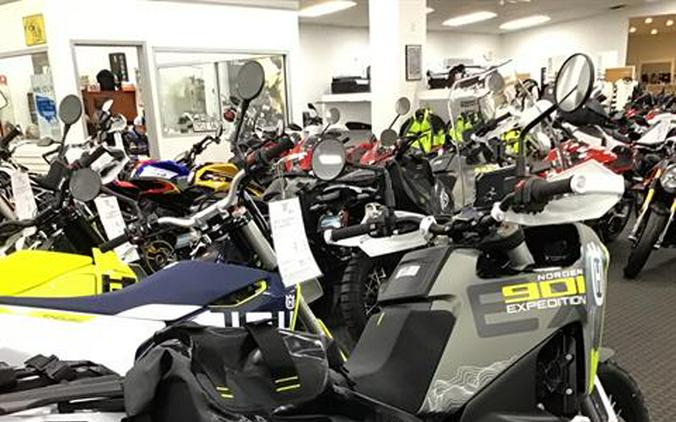 2025 Husqvarna Norden 901 Expedition