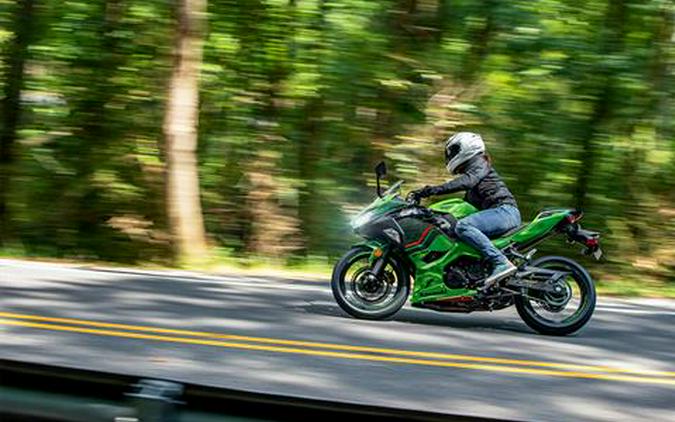 2023 Kawasaki Ninja 400 KRT Edition