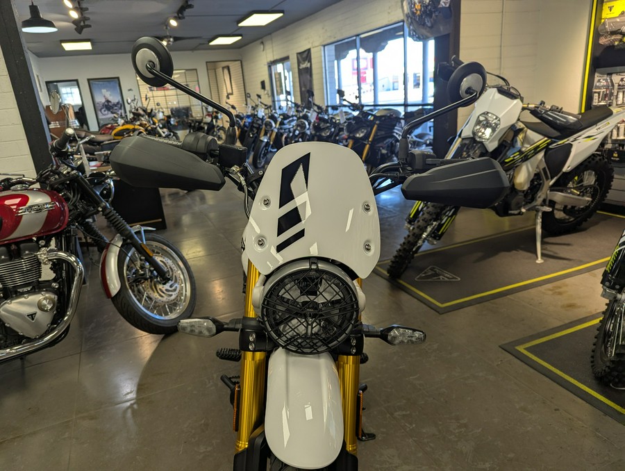 2026 Triumph Scrambler 400 XC