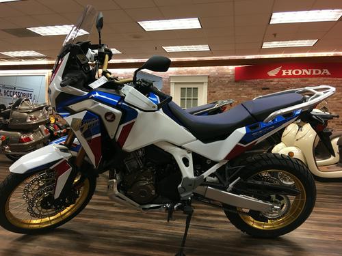 2020 Honda Africa Twin Adventure Sports ES DCT Review (18 Fast Facts)