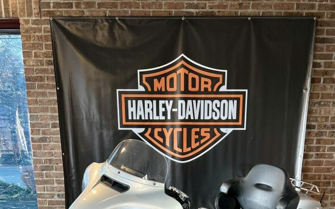 2015 Harley-Davidson Ultra Limited Low