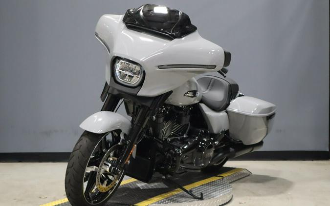 2025 Harley-Davidson Street Glide FLHX