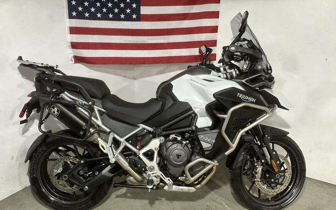 2023 TRIUMPH TIGER 1200 GT EXPLORER Snowdonia White