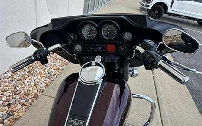 2005 Harley-Davidson FLHTC/FLHTCI Electra Glide® Classic