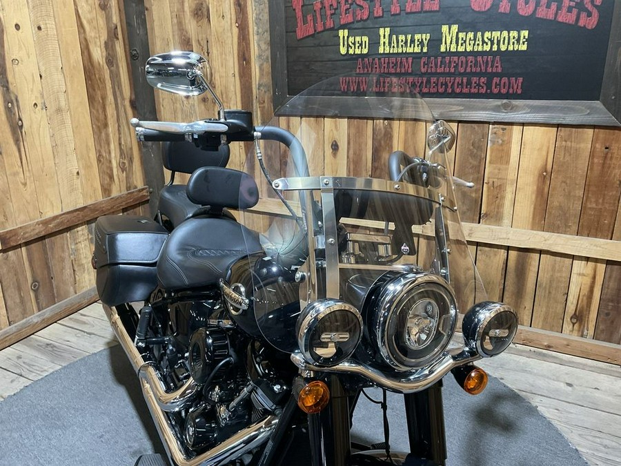 2020 Harley-Davidson® FLHCS - Heritage Classic 114