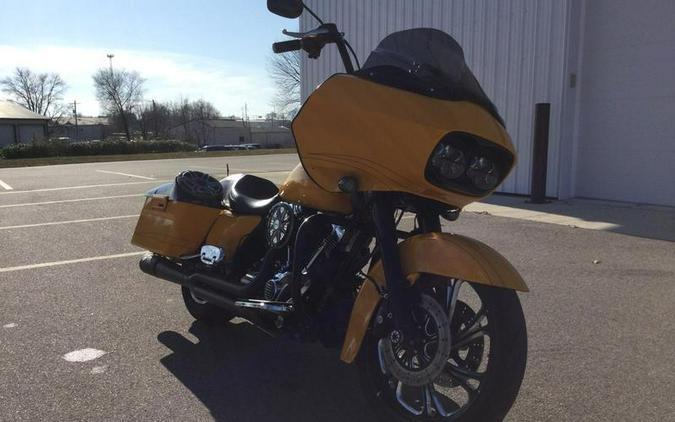 2012 Harley-Davidson® FLTRX - Road Glide® Custom