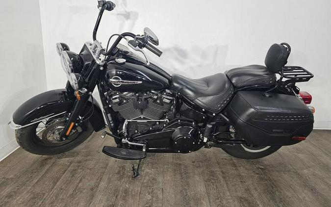 2019 Harley-Davidson® FLHC - Softail® Heritage Classic