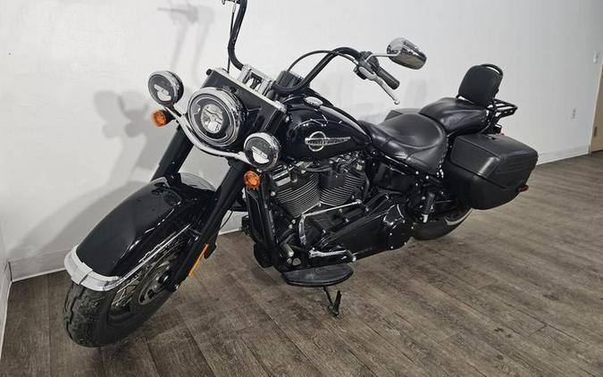 2019 Harley-Davidson® FLHC - Softail® Heritage Classic