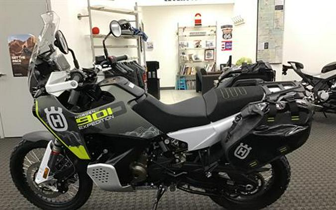 2025 Husqvarna Norden 901 Expedition