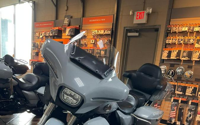 2025 Harley-Davidson® Street Glide® Ultra Billiard Gray