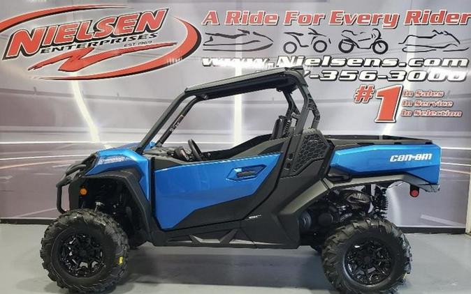 2023 Can-Am® Commander XT 700